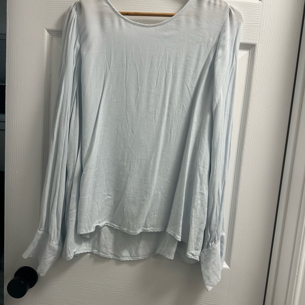 Aritiza blouse white with blue hue